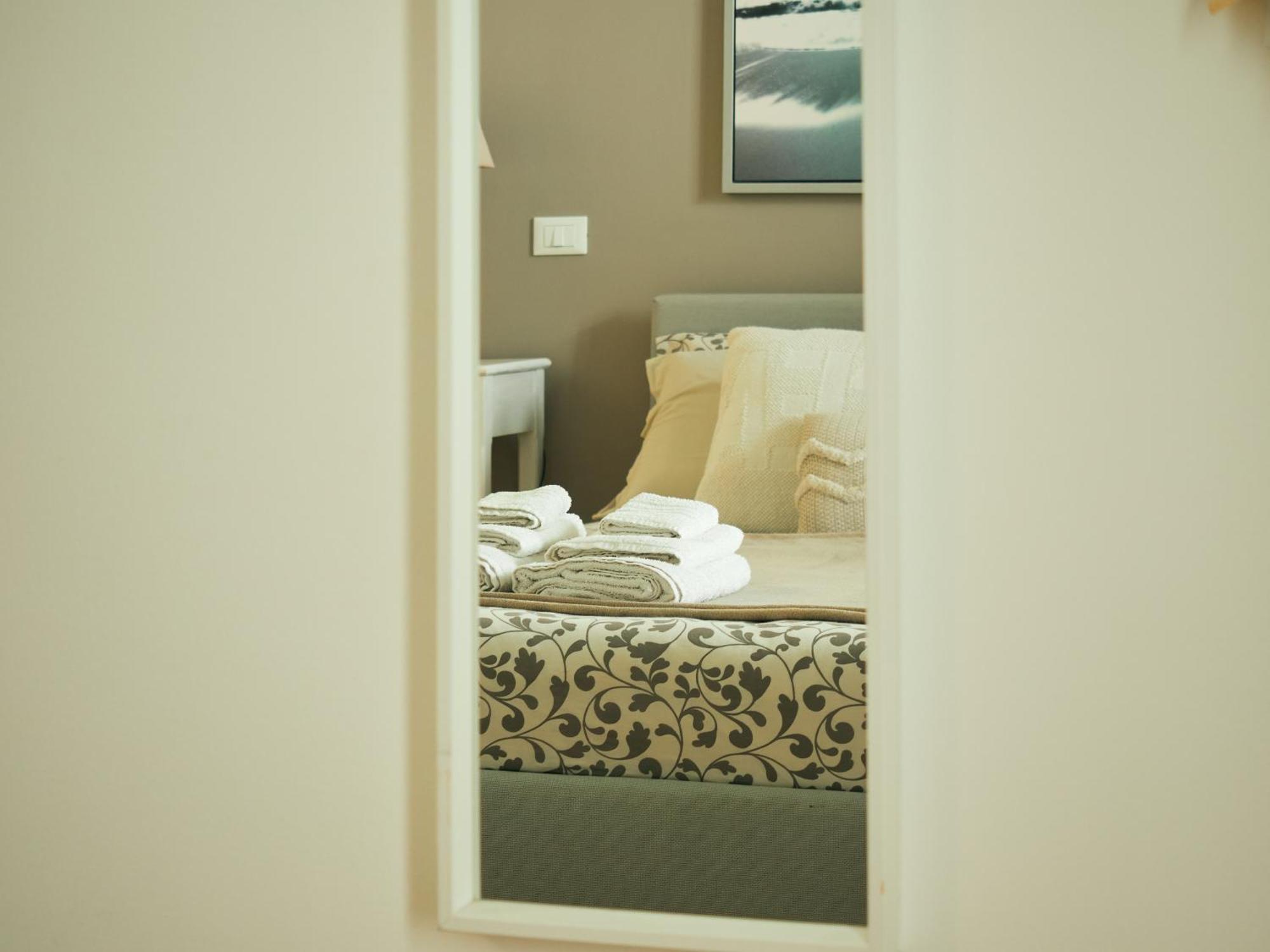 Hotel Sea View Life Carini Exterior foto